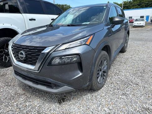 Used 2023 Nissan Rogue S AWD/4WD image 2