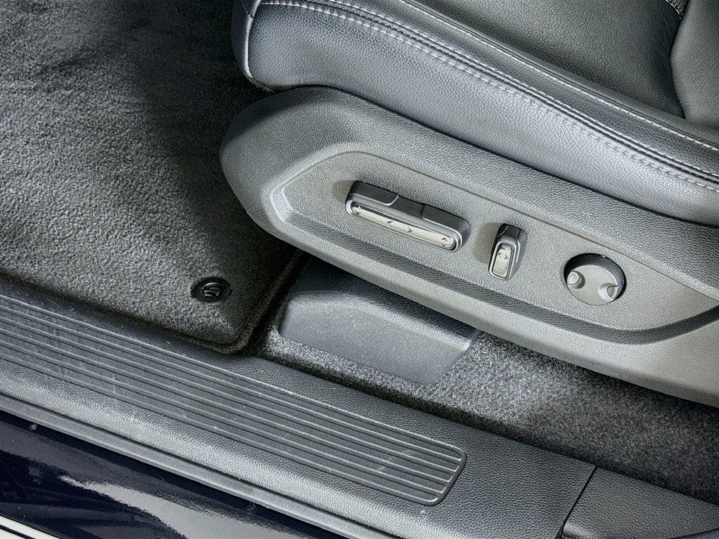 Used 2025 Honda Pilot Touring image 18
