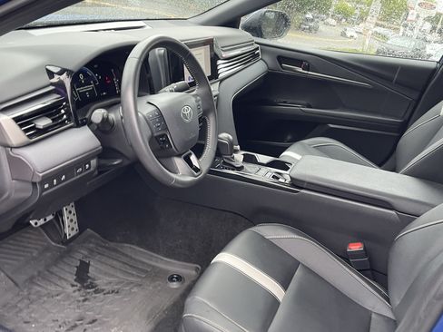 Certified 2025 Toyota Camry SE w/ Convenience Package AWD/4WD image 12
