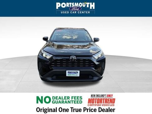 Used 2024 Toyota RAV4 XLE image 9