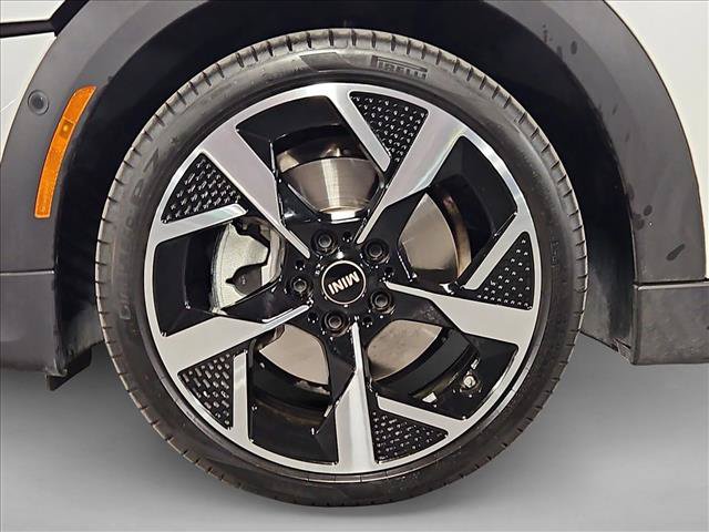 Certified 2026 MINI Cooper 4-Door Hardtop FWD image 23