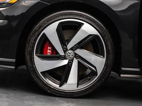 Used 2019 Volkswagen GTI S image 37