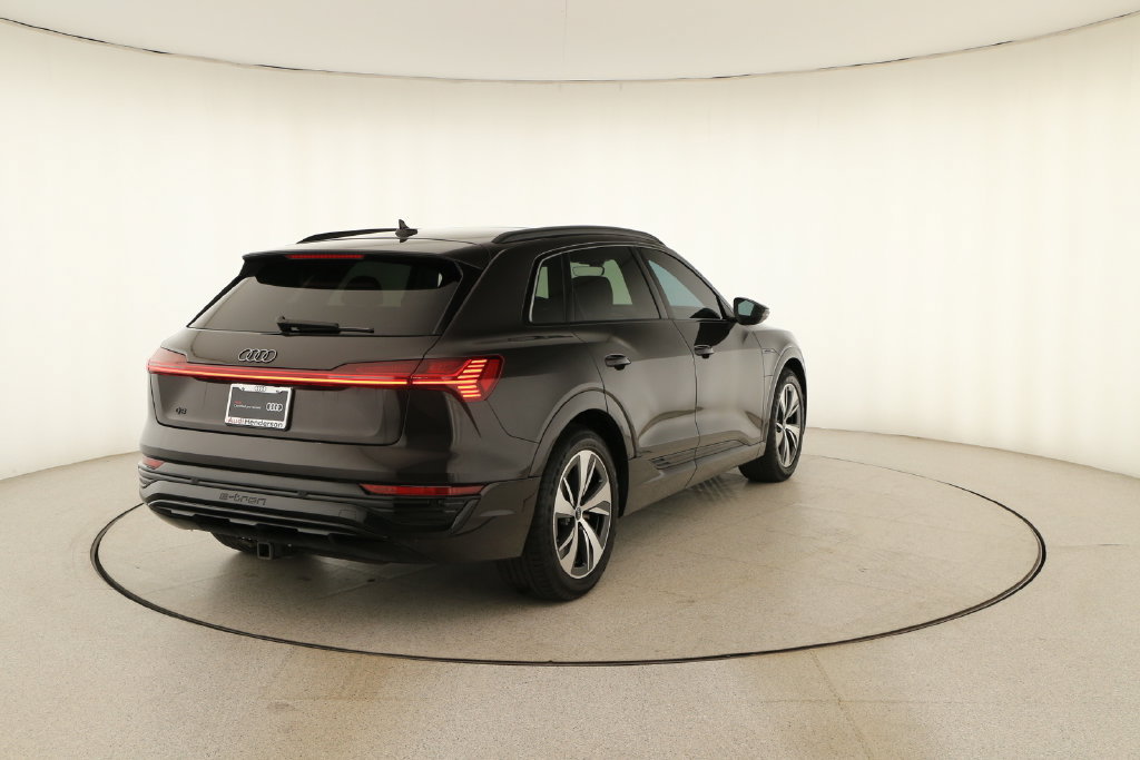 Certified 2024 Audi Q8 e-tron Premium AWD/4WD image 6