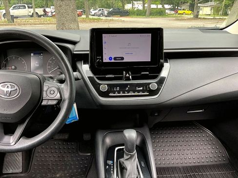 Used 2023 Toyota Corolla LE FWD image 9