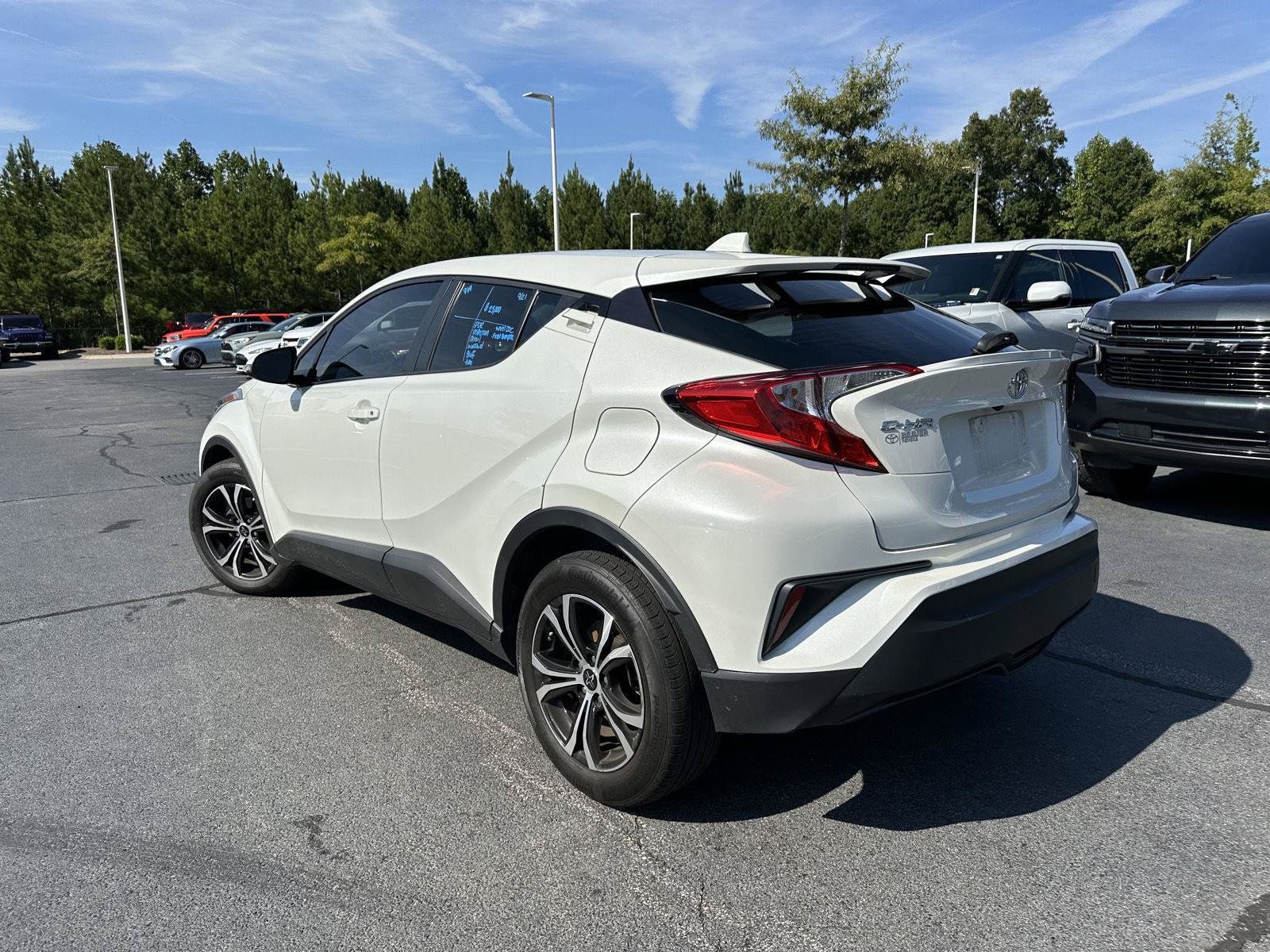 Used 2021 Toyota C-HR LE FWD image 22