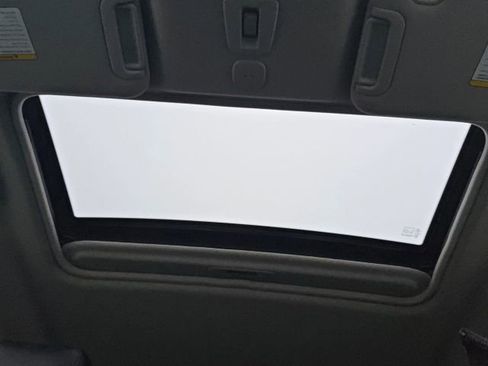 Used 2014 Nissan Juke SL image 18