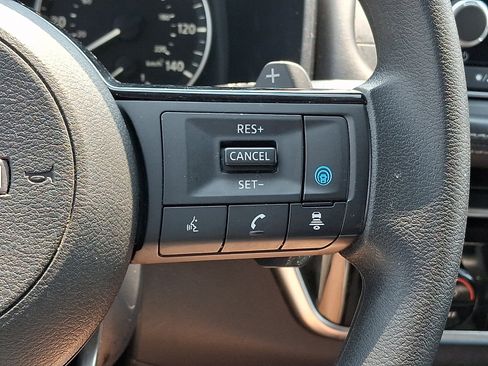 Used 2022 Nissan Rogue SV AWD/4WD image 21
