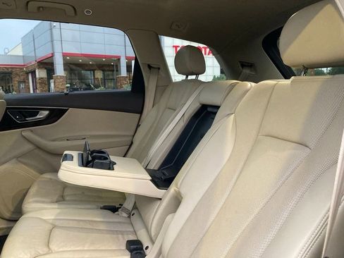 Used 2017 Audi Q7 3.0T Premium Plus AWD/4WD image 11