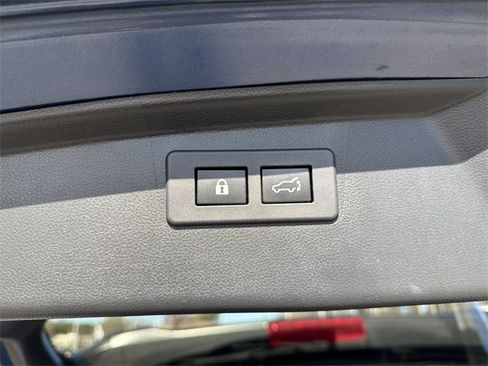 Used 2020 Subaru Outback Limited w/ Popular Package #2 image 19