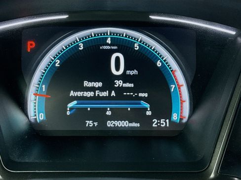Used 2019 Honda Civic EX image 8