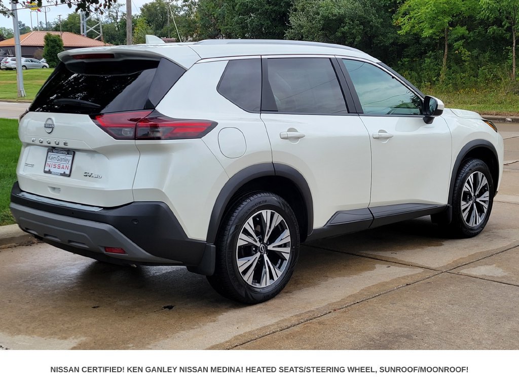 Certified 2023 Nissan Rogue SV w/ SV Premium B Package AWD/4WD image 3