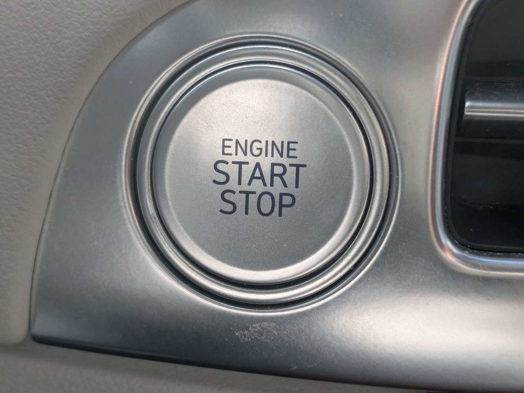 Used 2025 Hyundai Palisade Calligraphy FWD image 45