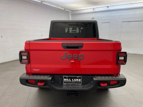 New 2025 Jeep Gladiator Rubicon w/ Safety Group image 4