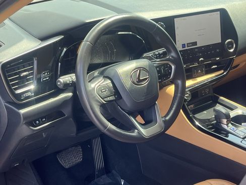Used 2025 Lexus NX 250 FWD w/ Cold Area Package image 15