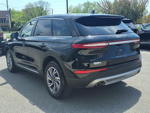 Certified 2025 Lincoln Corsair AWD w/ Equipment Group 101A image 5