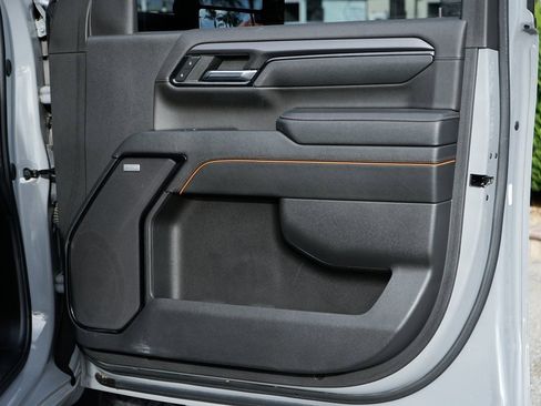 Used 2024 GMC Sierra 2500 AT4 w/ AT4 Premium Plus Package image 41