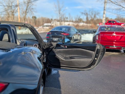 Used 2021 MAZDA MX-5 Miata Grand Touring image 38