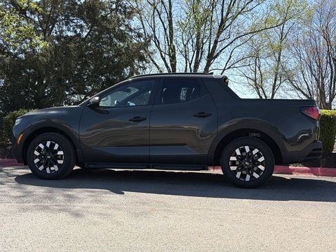 Used 2025 Hyundai Santa Cruz SEL image 9