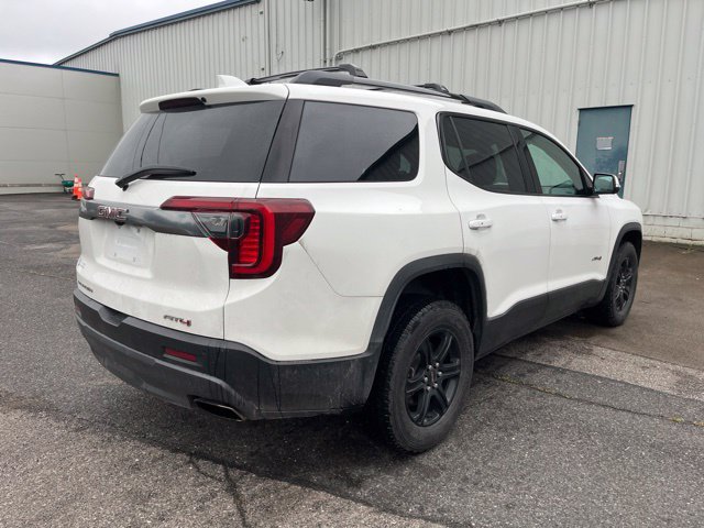 Used 2021 GMC Acadia AT4 w/ Technology Package AWD/4WD image 4