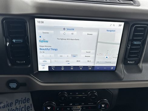 Used 2024 Ford Bronco Wildtrak image 16