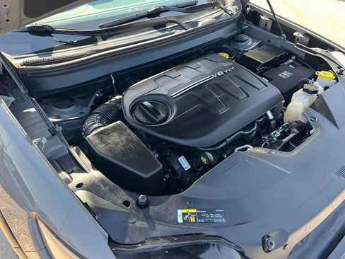 Used 2019 Jeep Cherokee Trailhawk w/ Cold Weather Group AWD/4WD image 49