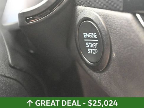 Used 2025 Ford Escape ST-Line AWD/4WD image 25