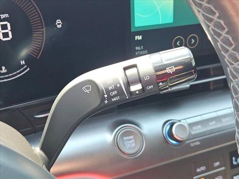Used 2025 Hyundai Kona SEL FWD image 19