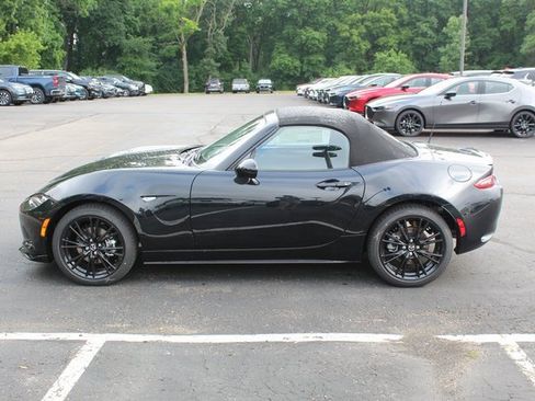New 2025 MAZDA MX-5 Miata Club w/ Weather Package image 6