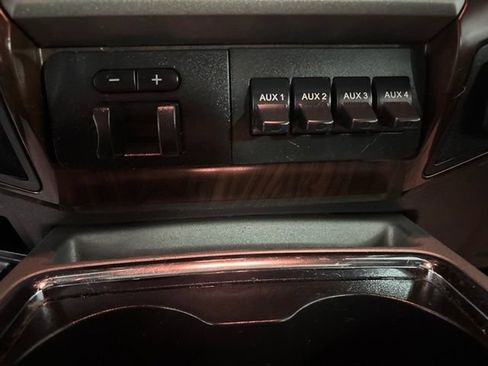 Used 2016 Ford F250 Lariat w/ Lariat Ultimate Package AWD/4WD image 34