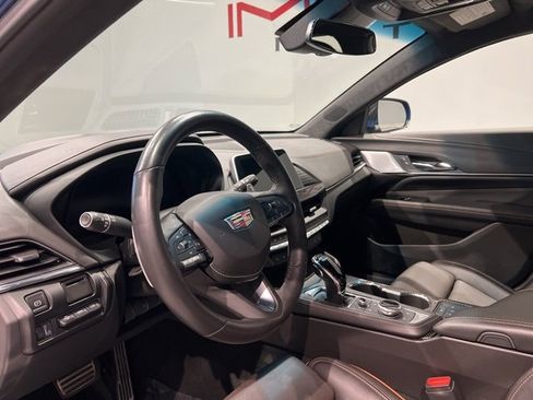 Used 2022 Cadillac CT4 V image 22