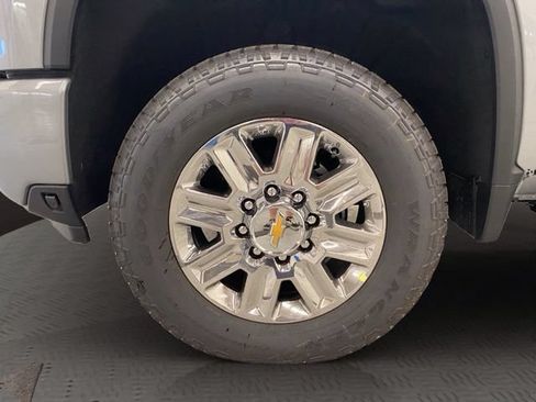 New 2026 Chevrolet Silverado 3500 High Country AWD/4WD image 10