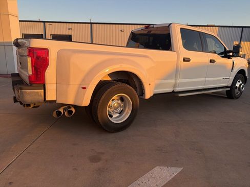 Used 2018 Ford F350 XLT w/ XLT Value Package image 3