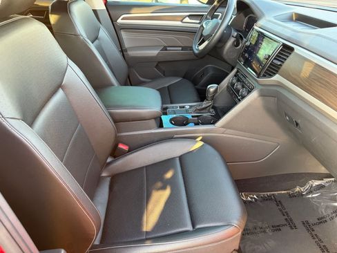 Used 2023 Volkswagen Atlas SE FWD image 11