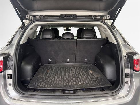 Used 2019 Jeep Compass Latitude w/ Cold Weather Group image 23