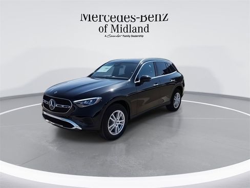 New 2025 Mercedes-Benz GLC 300 4MATIC image 4