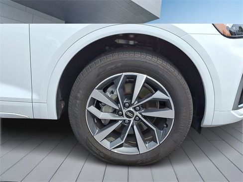 Certified 2023 Audi Q5 2.0T Premium Plus w/ Premium Plus Package image 8