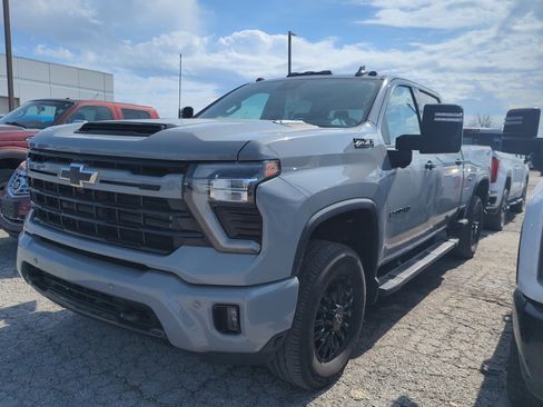 Used 2024 Chevrolet Silverado 2500 LTZ w/ LTZ Plus Package image 1