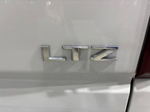 Used 2025 Chevrolet Silverado 1500 LTZ AWD/4WD image 12