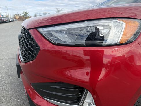 Used 2024 Ford Edge ST-Line image 10