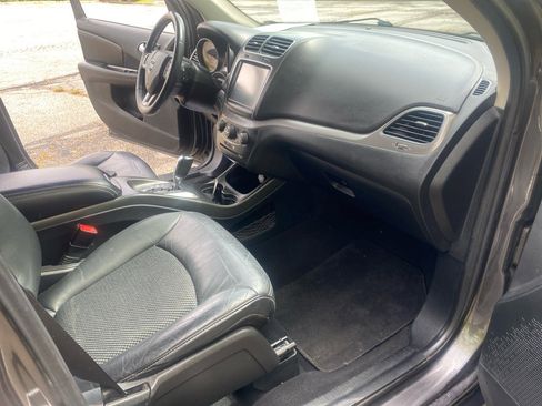 Used 2018 Dodge Journey Crossroad AWD/4WD image 22