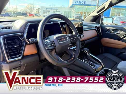 Used 2026 GMC Canyon AT4 w/ AT4 Premium Package image 12