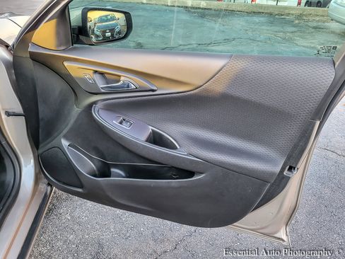 Used 2022 Chevrolet Malibu LT image 27