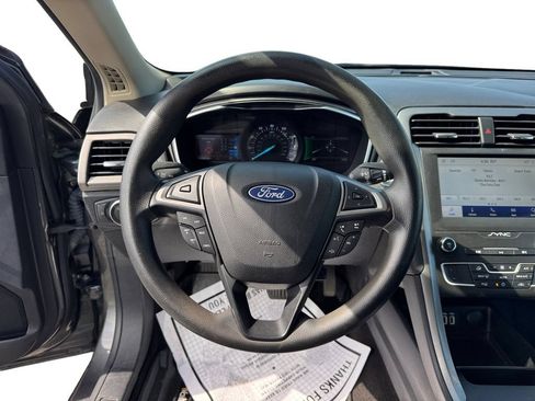 Certified 2020 Ford Fusion SE FWD image 16