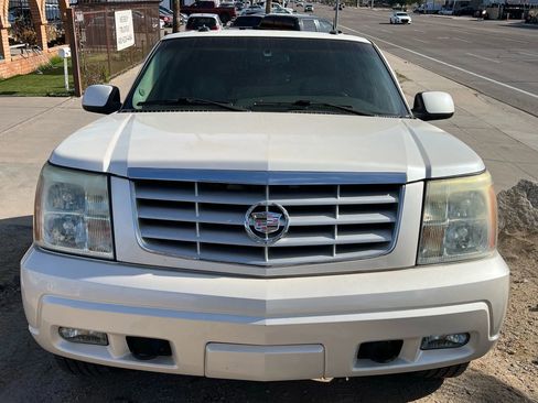 Used 2003 Cadillac Escalade AWD image 4