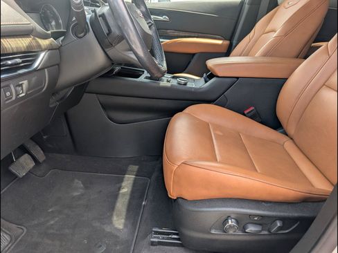 Used 2019 Cadillac XT4 Premium Luxury w/ Driver Assist Package FWD image 11