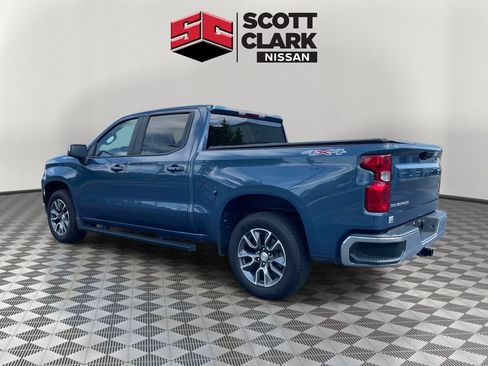 Used 2024 Chevrolet Silverado 1500 LT AWD/4WD image 4