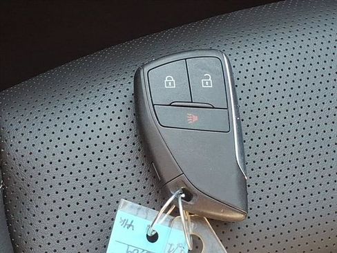 Used 2024 Buick Envision Preferred AWD/4WD image 24