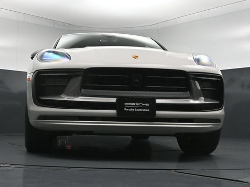 Certified 2025 Porsche Macan Turbo AWD/4WD image 30