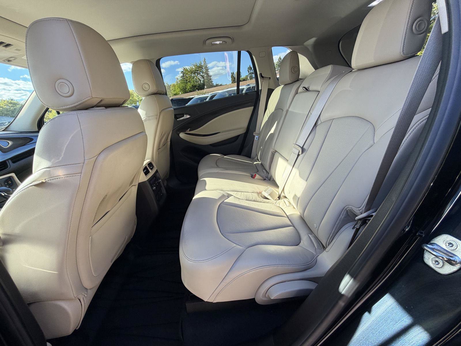 Used 2020 Buick Envision Premium w/ Driver Confidence Package AWD/4WD image 24