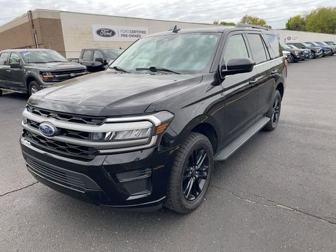 Used 2024 Ford Expedition XLT AWD/4WD image 1